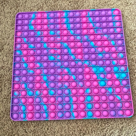 Pop It XL 16x16 Tie Dye Pink Blue Purple 256 pop its - Picture 1 of 3